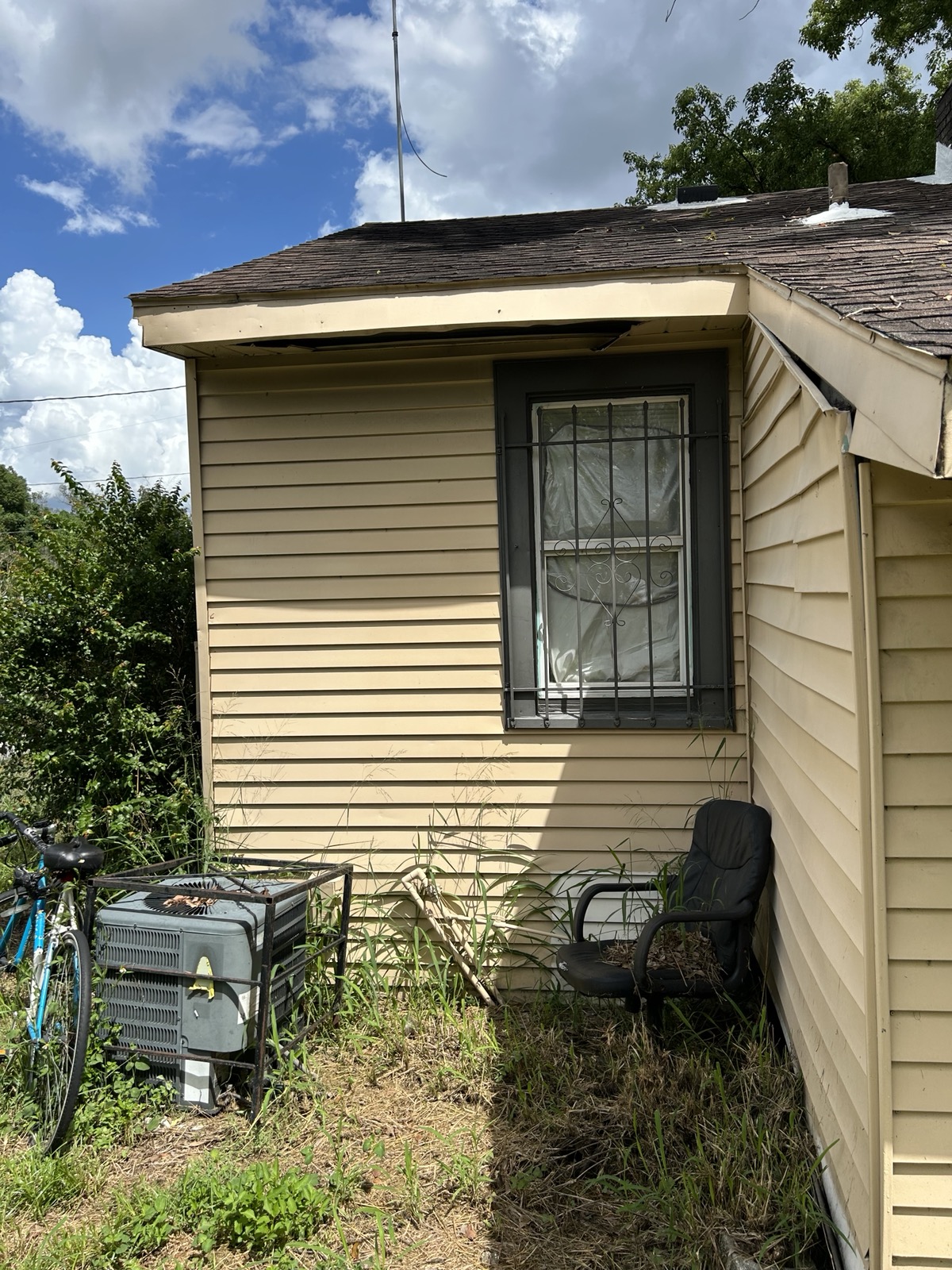 1500 43rd St — Rear corner of the house