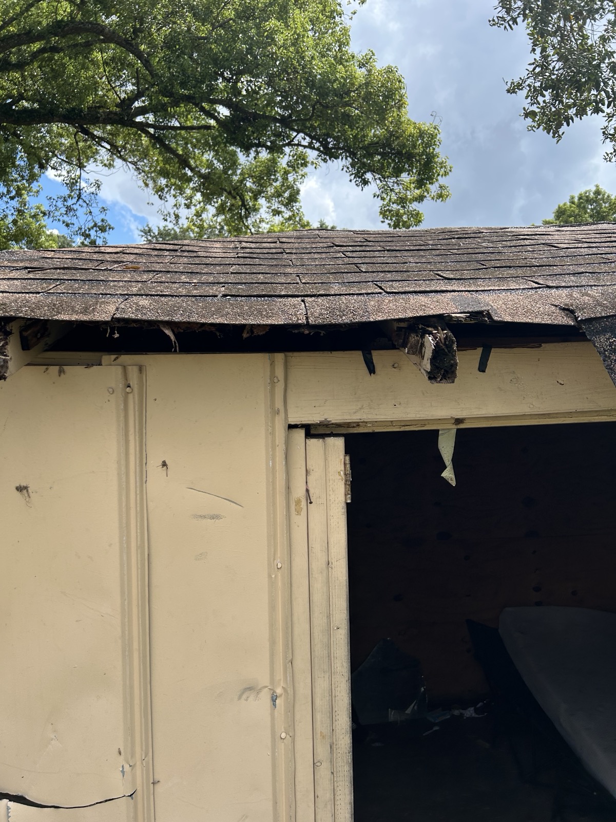 1500 43rd St — Outbuilding opening