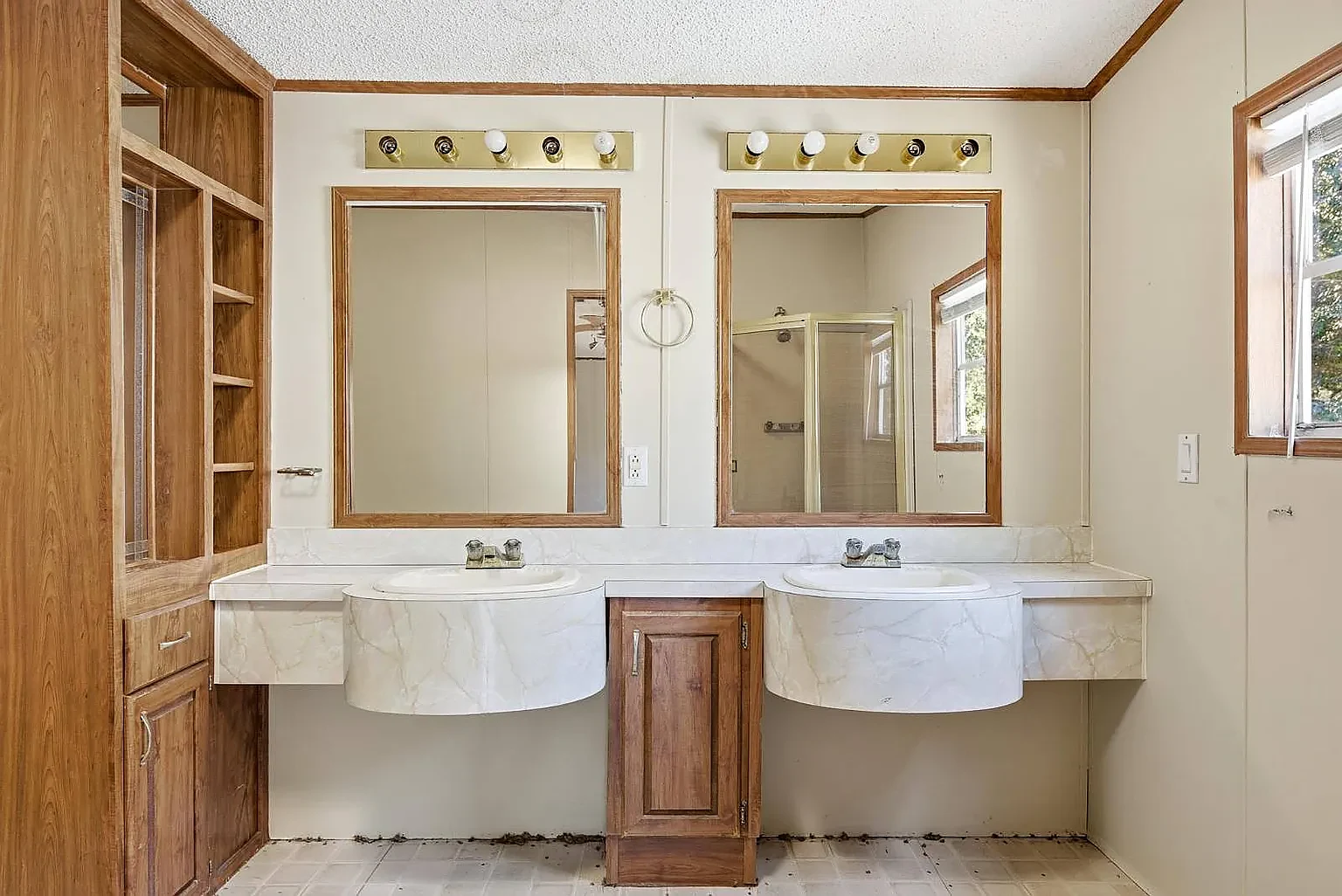Primary bath — double vanity