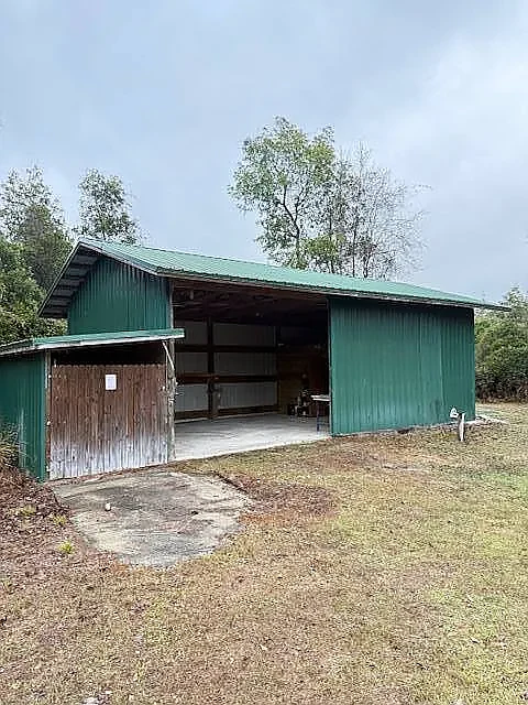Hangar open bay, from the drive