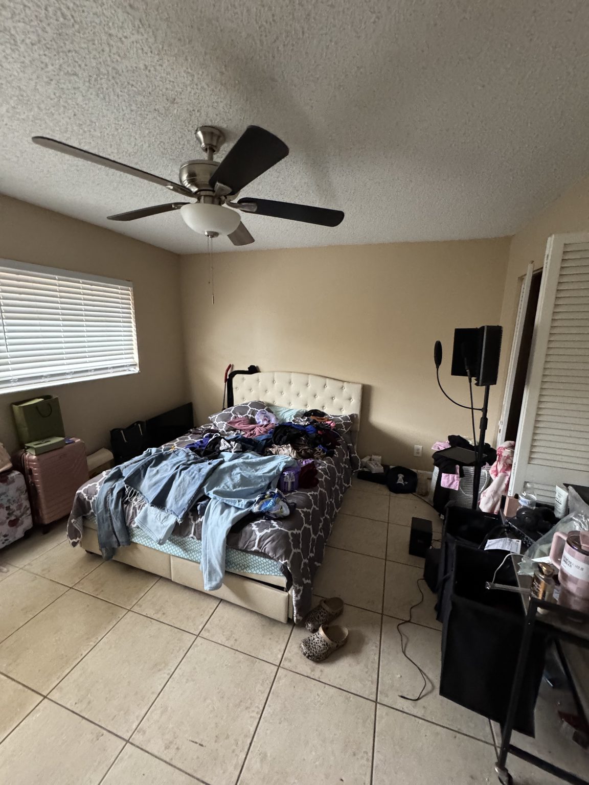 Second bedroom